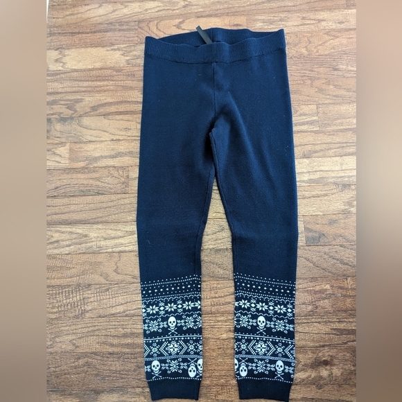 Torrid Sweater-Knit Legging – Fair Isle Skull Blue/Black & White, plus size 1x - Picture 7 of 9